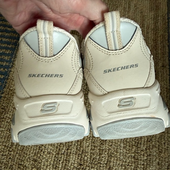 Skechers D’Lites Hands Free Slip-in Sneakers - Picture 3 of 10